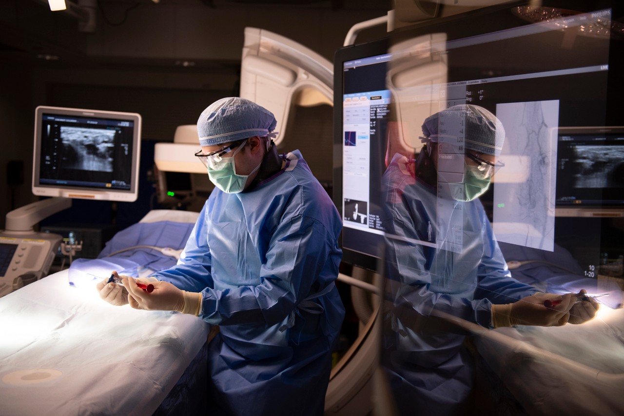 University of Cincinnati student performing medical research. Photo/Colleen Kelley
