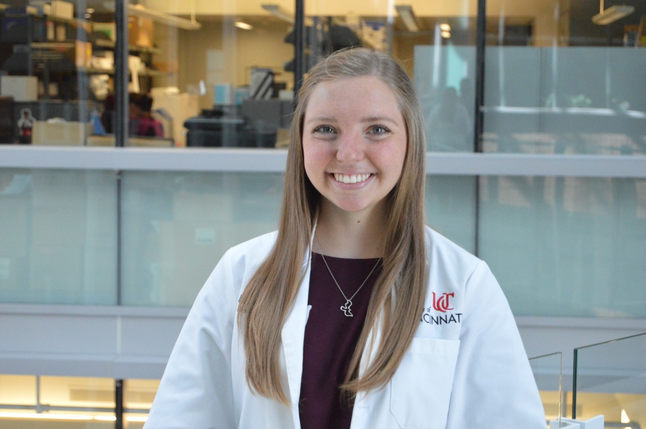 Headshot photo of Lindsey Bachmann
